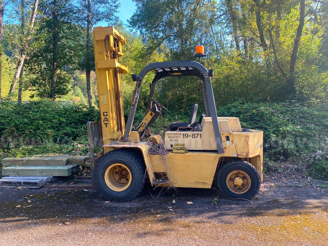 1987 Caterpillar Forklift