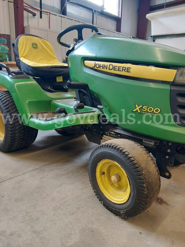 John Deere X500