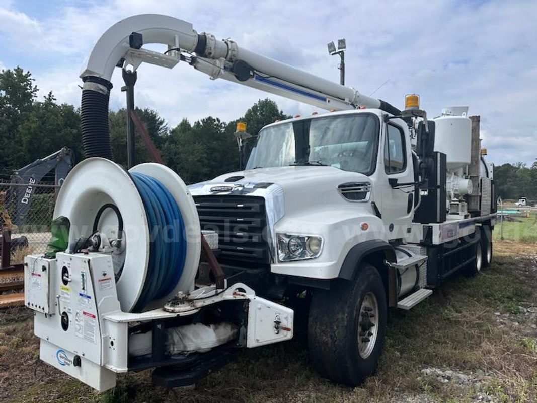 2018 Freightliner 114SD