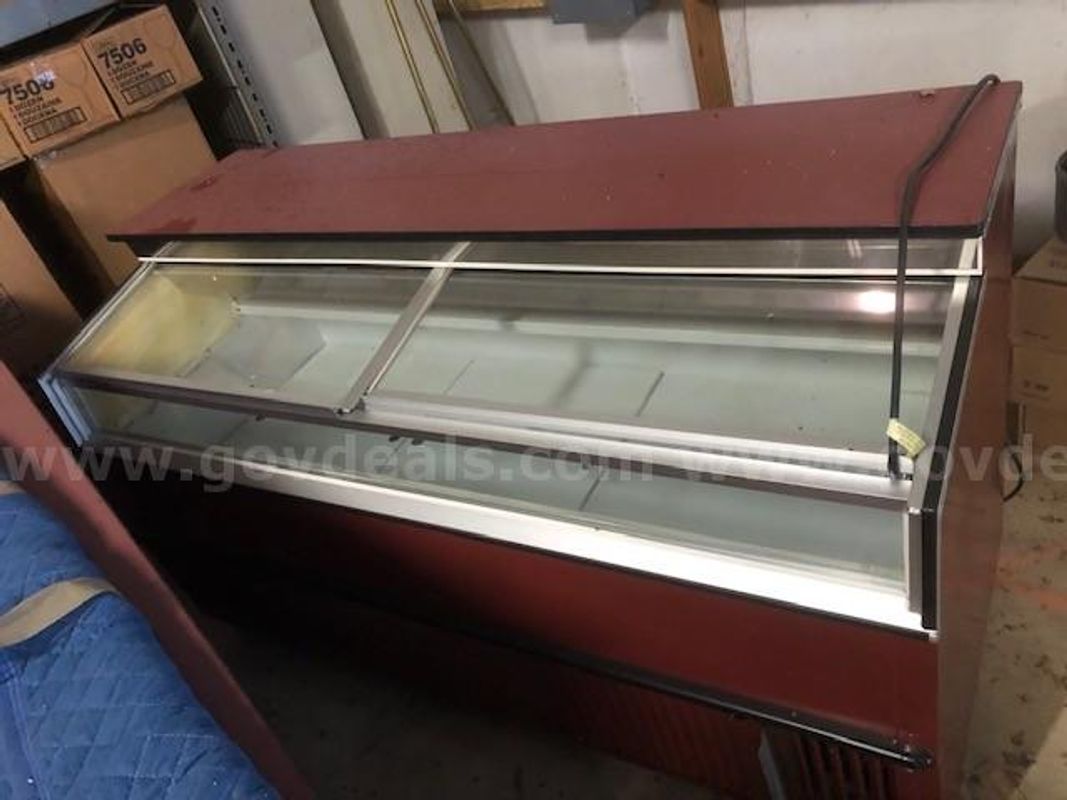 Master-Bilt GT-60 Display Freezer