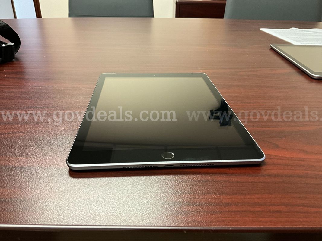 iPad (6th Gen) A1954 32GB