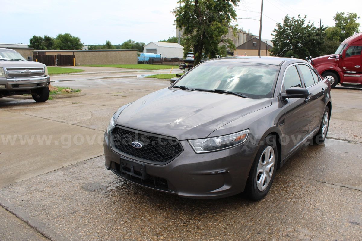 2016 Ford Taurus