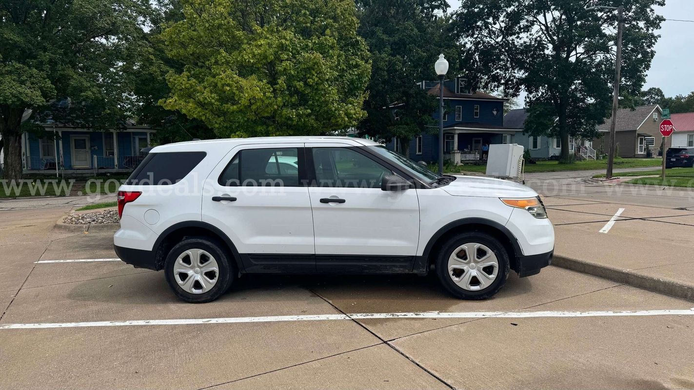2014 Ford Explorer – Former Police Vehicle