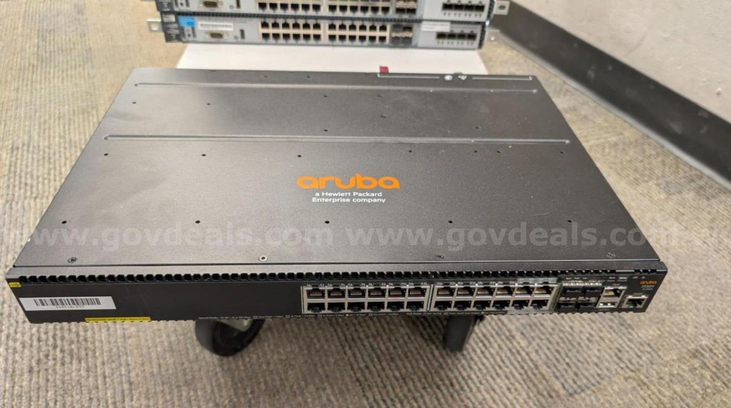 HP Aruba 2930M Switch