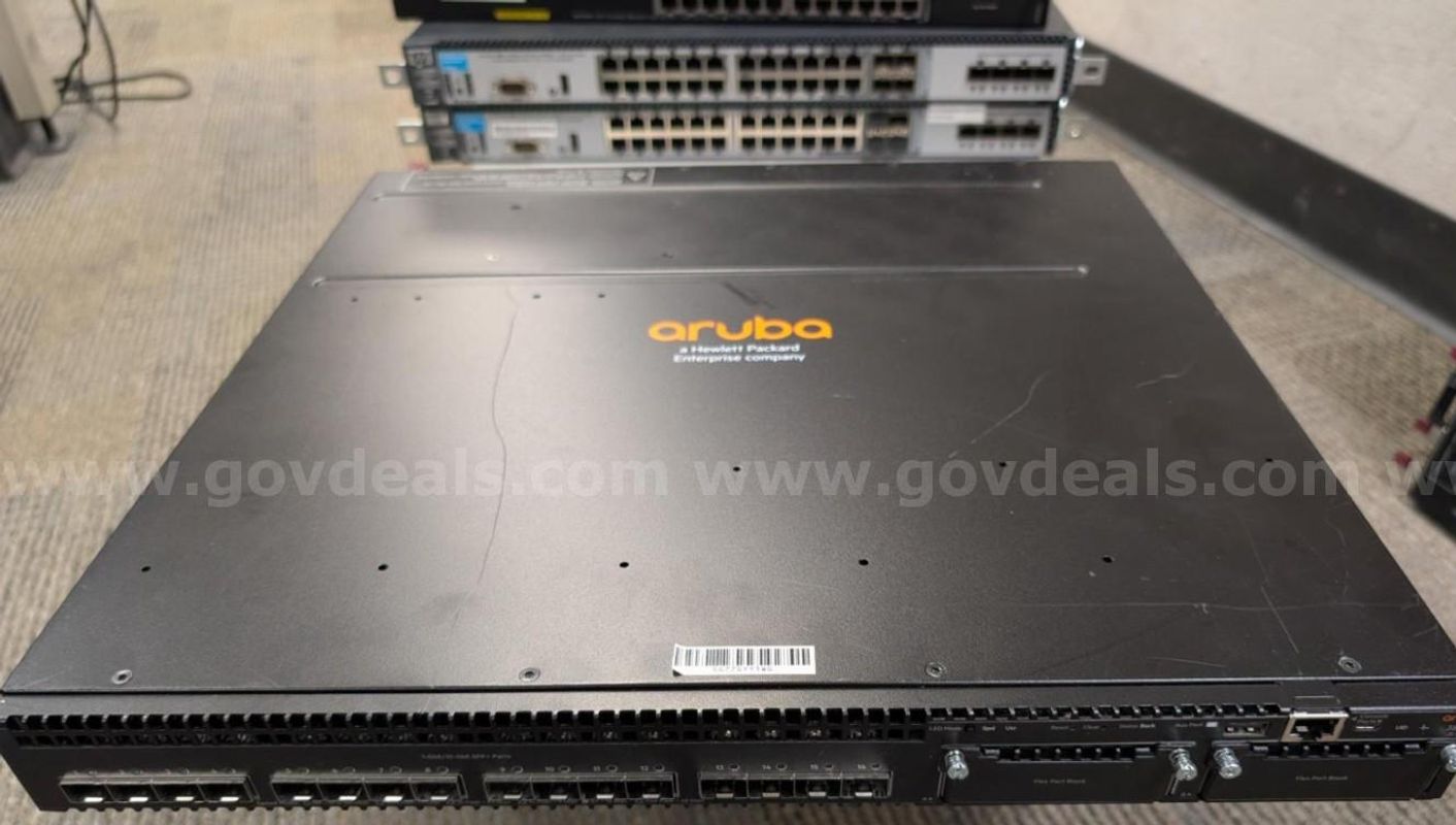 HP Aruba 3810M Switch