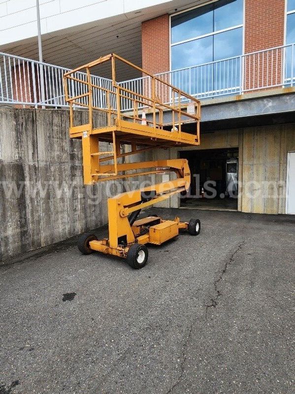 1989 MRX-25 Strato Lift