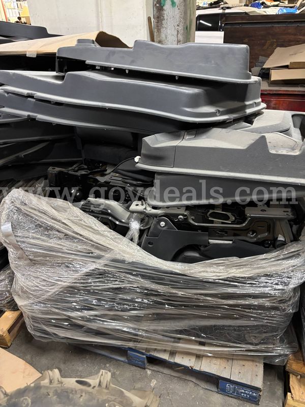 1-SKID NEW REAR EXPLORER SEATS