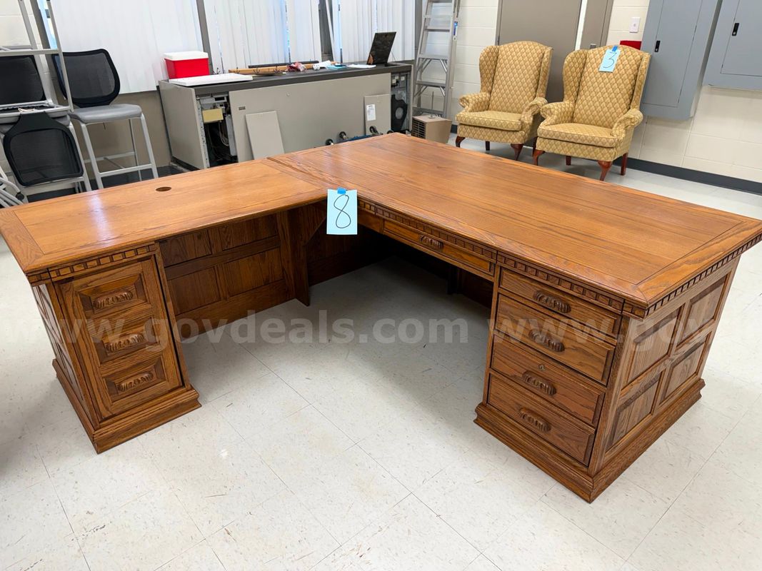 8 drawer wooden desk