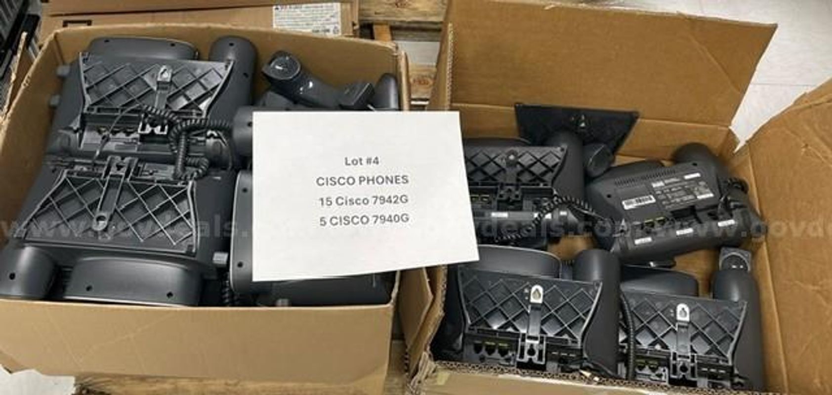 Cisco phones Lot 4