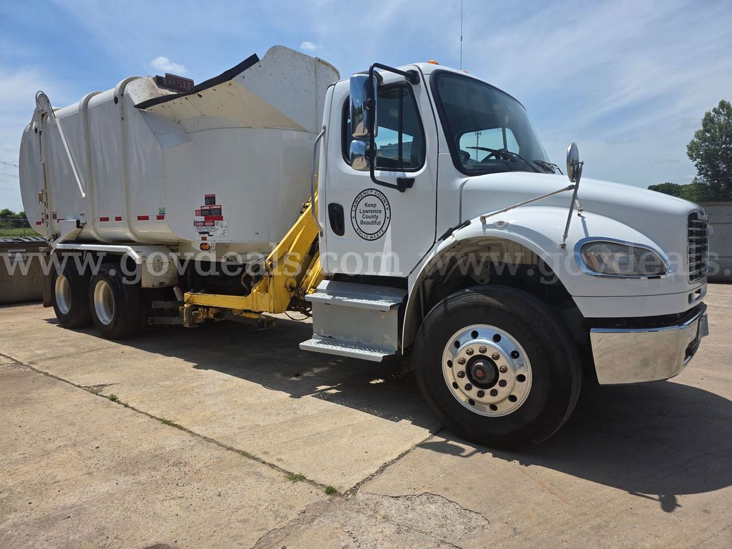 2020 Freightliner M2