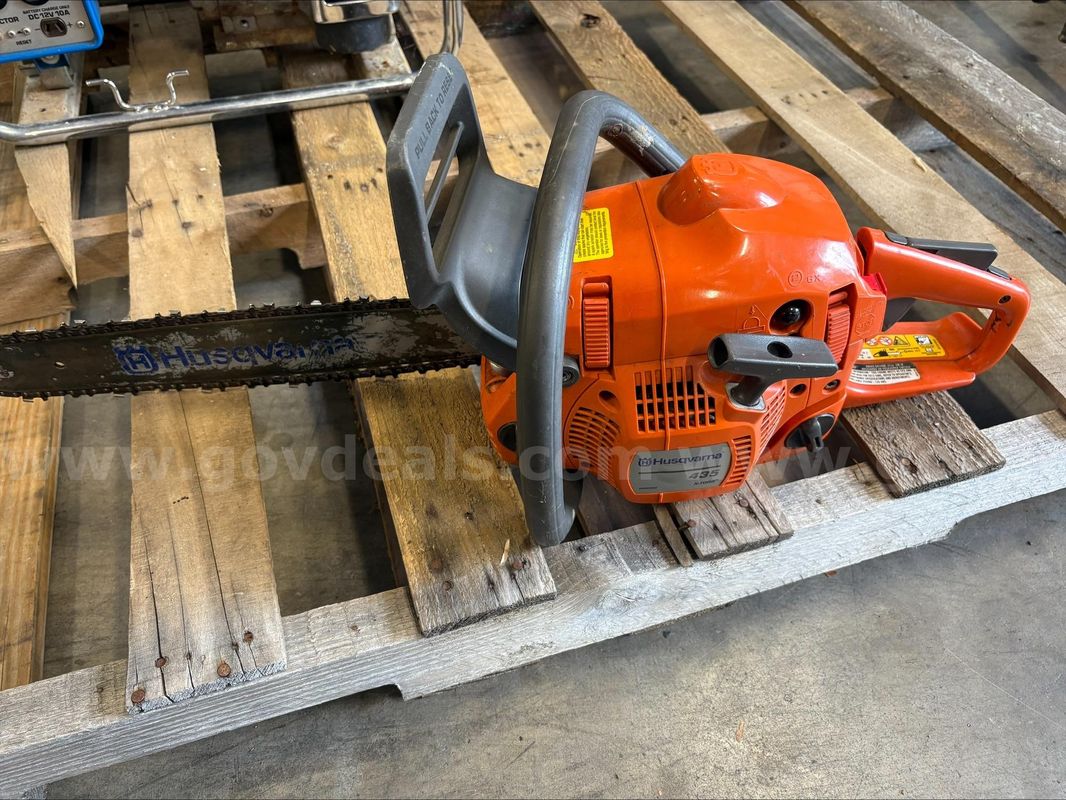 16 Inch Husqvarna 435 Chainsaw (Kcso)