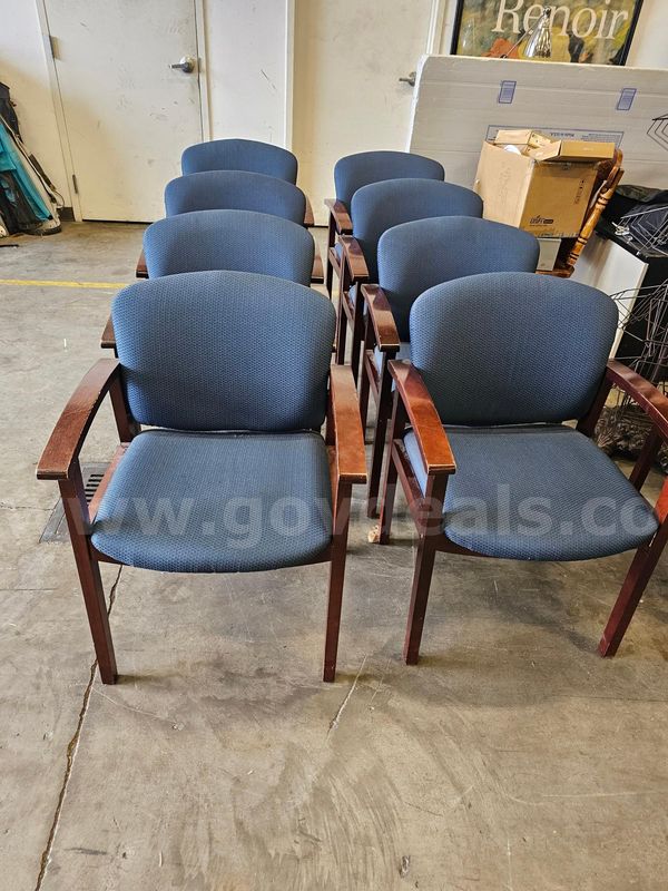 (9) Matching Chairs