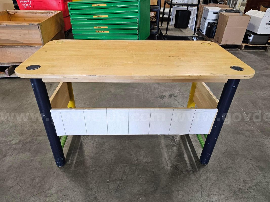 WOODEN TABLE (47IN L X 23IN W X 29IN H)