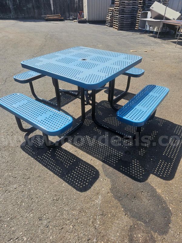 HEAVY DUTY SQUARE PICNIC TABLE (46IN)