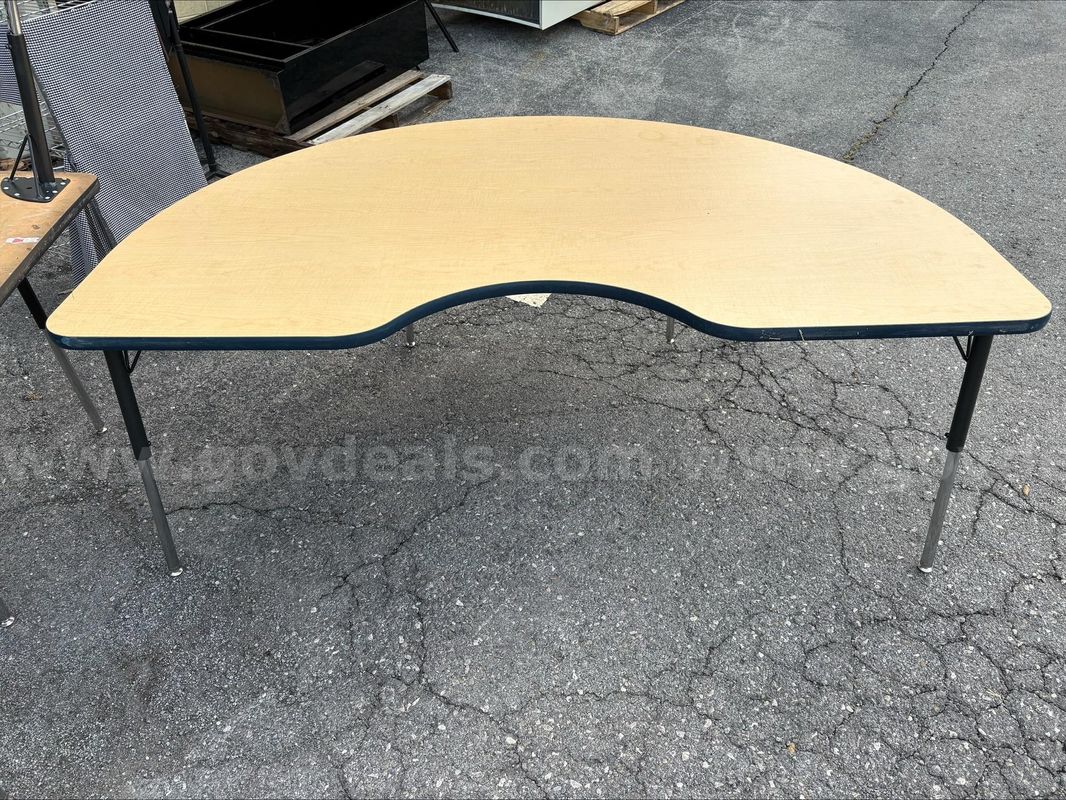 HORSE SHOE SHAPED ADJUSTABLE HEIGHT TABLE (4'W X 6'L)