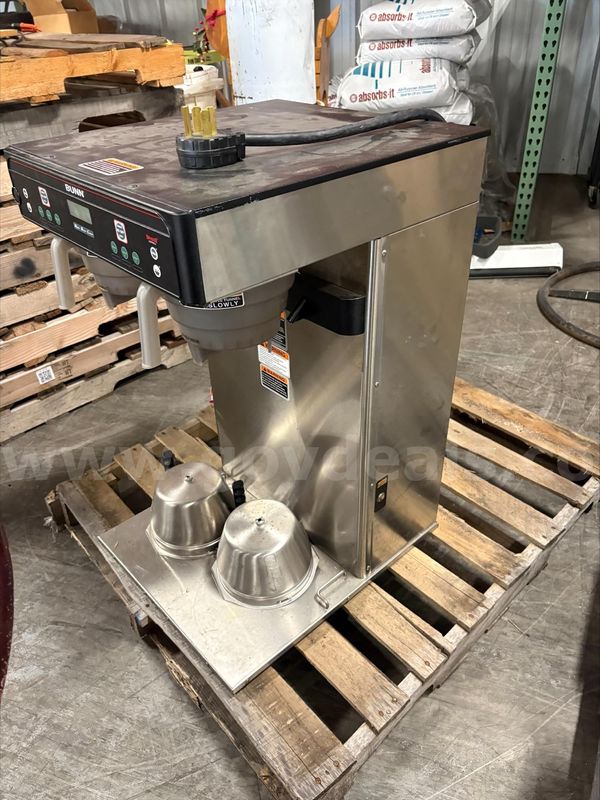 BUNN COFFEE MAKER