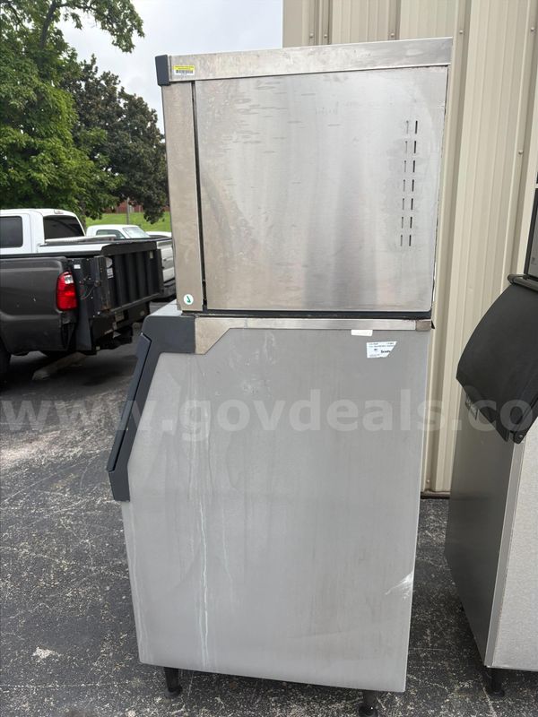 SCOTTSMAN ICE MACHINE (DOES NOT WORK) (FOOD SERVICE) (SN03461)