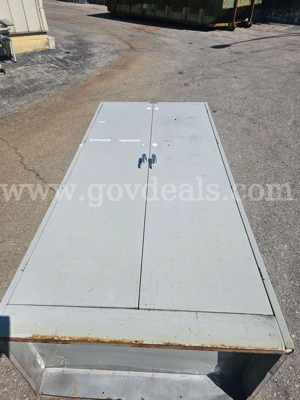 METAL STORAGE CABINET (NO KEY) (78IN H X 36IN W X 24IN D)