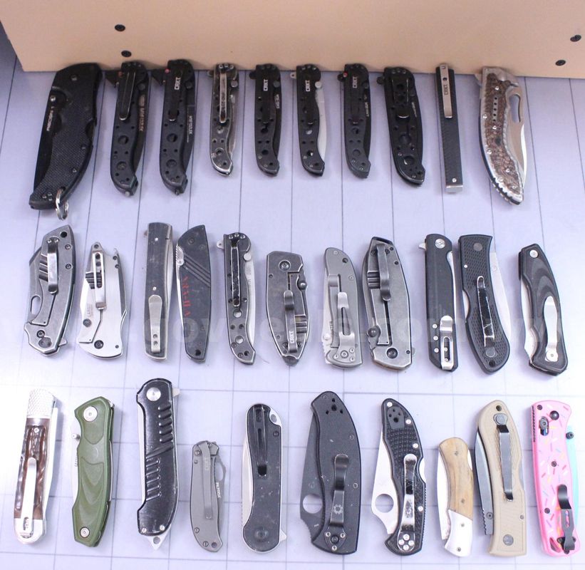 Approximately 6 lbs. of Assorted BRAND-NAME Knives, #35399