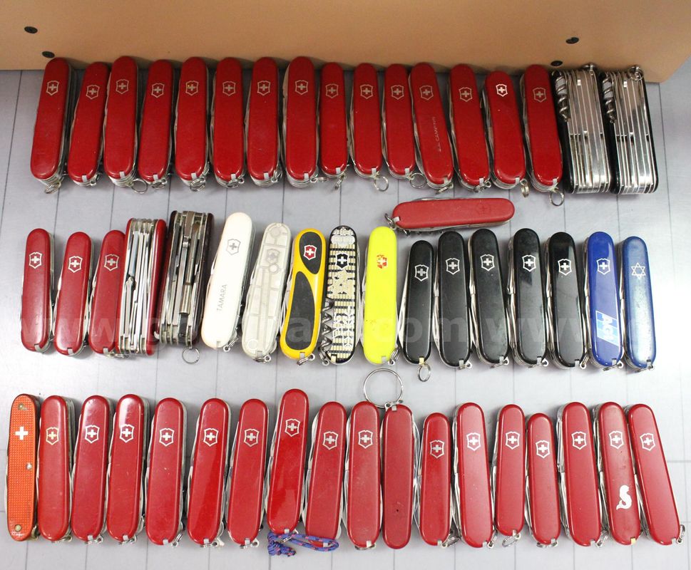 Approximately 10 lbs. Assorted Victorinox/Swiss Army Knives, #35739