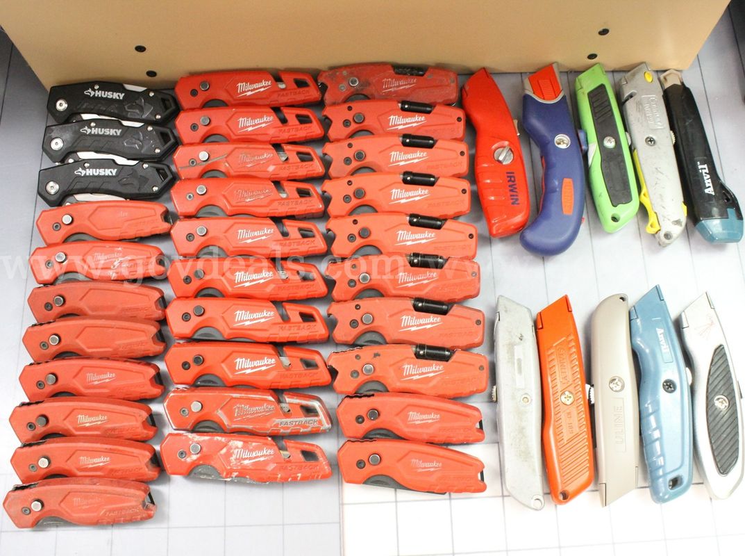 Approximately 11 lbs. of Assorted Box Cutters/Utility Knives, #36181