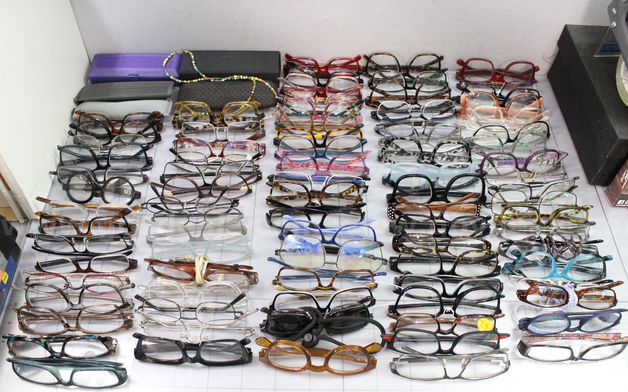 Approximately 6 lbs. of Assorted Eye/Reading glasses, #35462