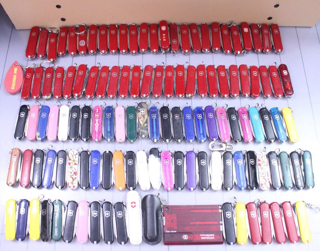 Approximately 6 lbs. Assorted SMALL Victorinox/Swiss Army Knives, #35397