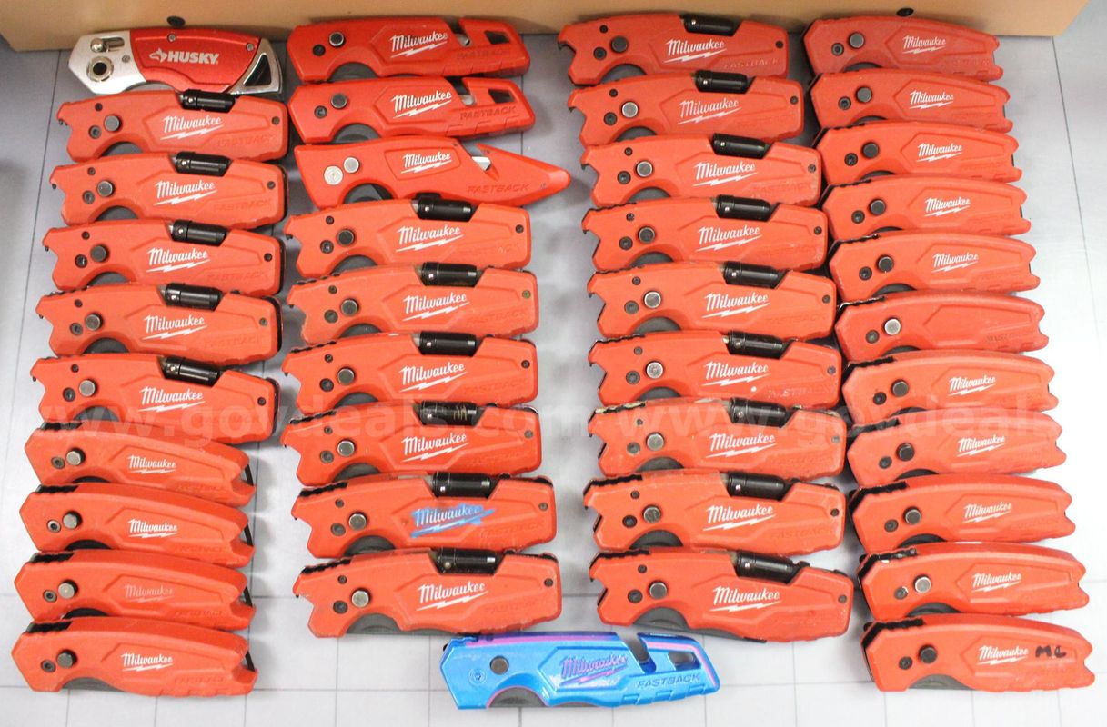 Approximately 11 lbs. of Assorted Box Cutters/Utility Knives, #35736