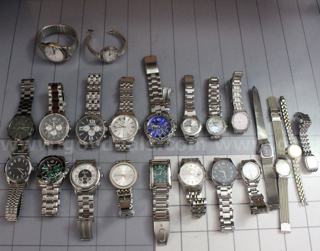 Approximately 4 lbs. of Silver TONE Watches, #35886