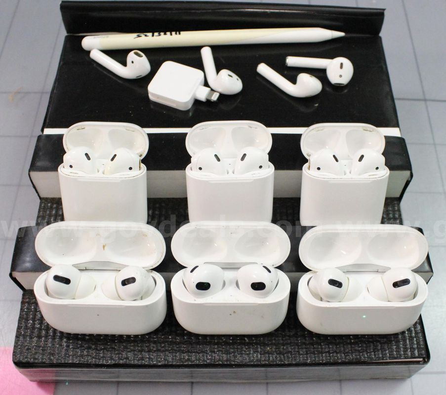 (6) Sets of Apple Air Pods/etc., Approximately 1 lb., #35561