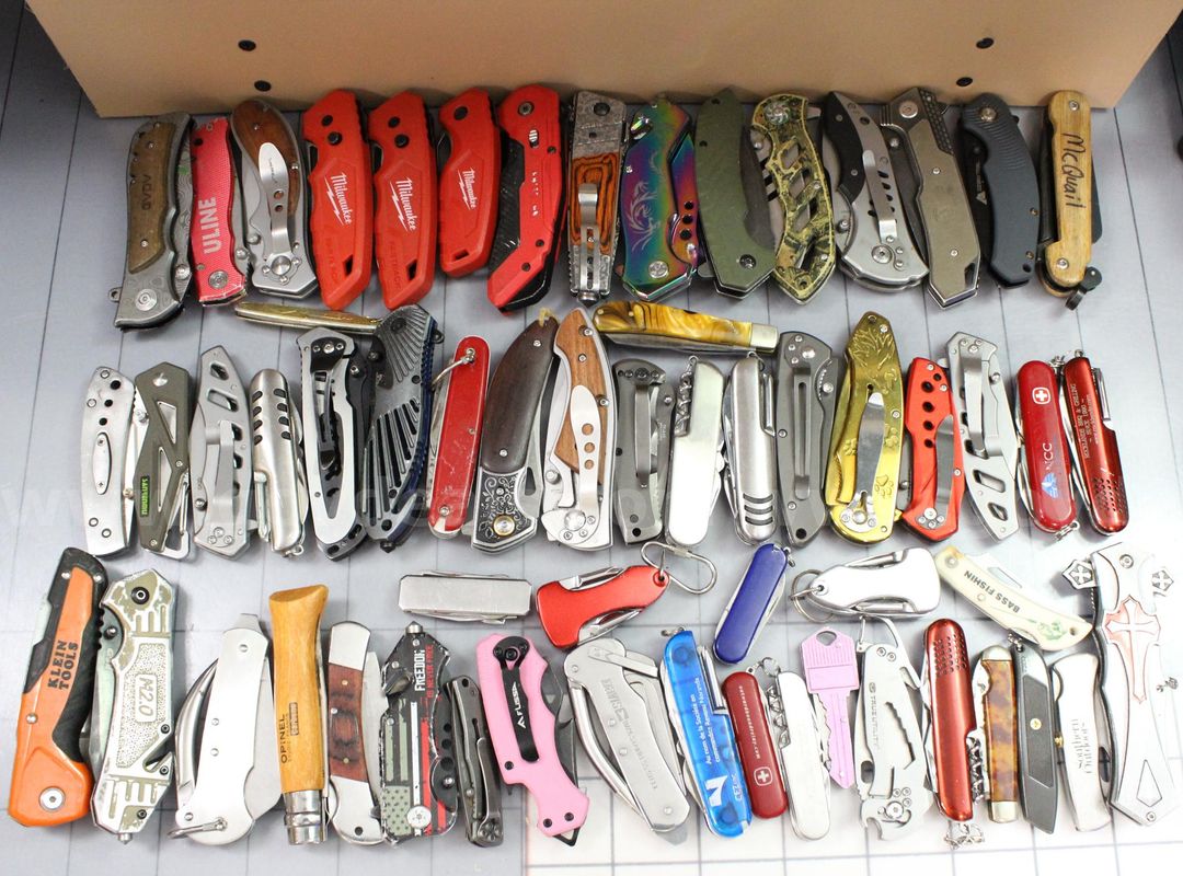 Approximately 12 lbs. of Assorted Knives, #35986