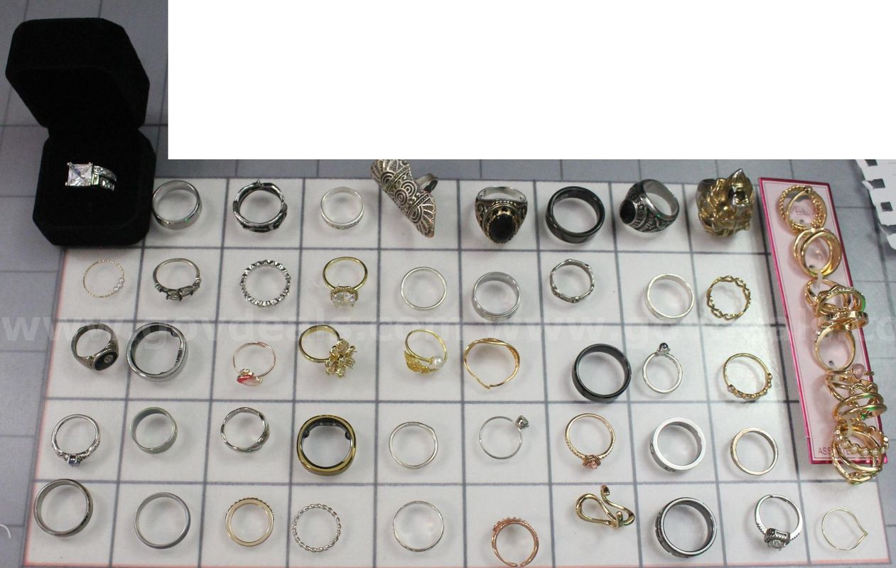 Approximately 1 lb. of Assorted Rings, #36198