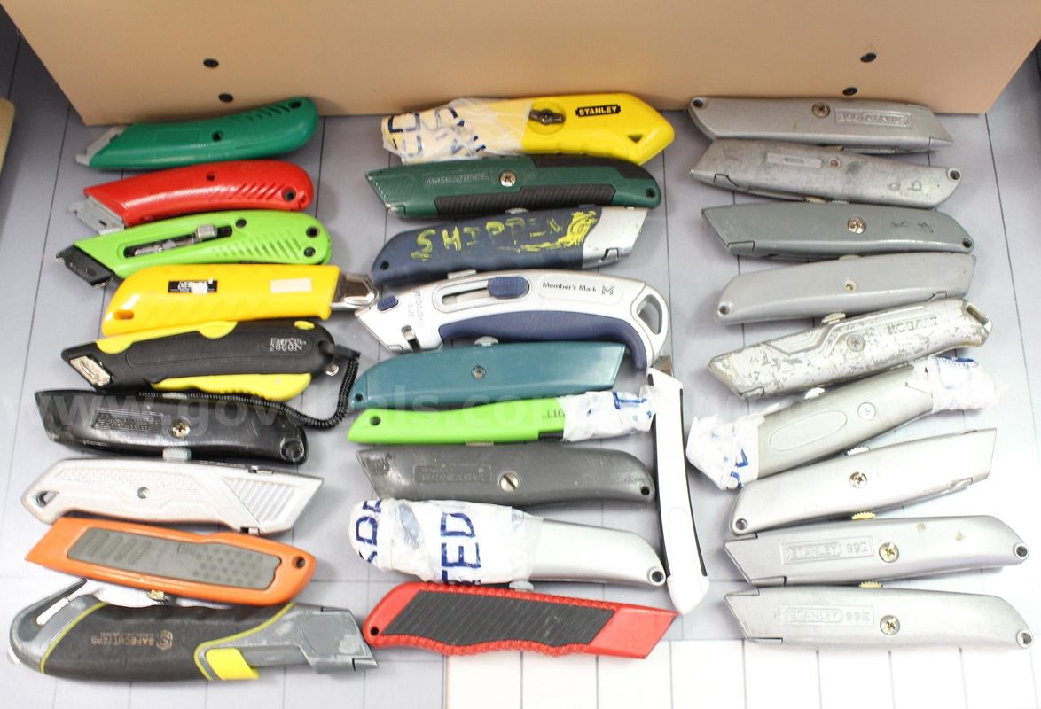 Approximately 7 lbs. of Assorted Box Cutters/Utility Knives, #36217