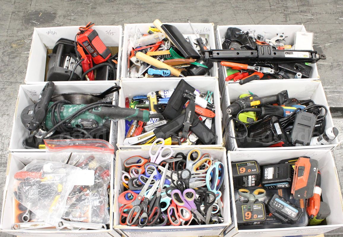 1 Skid of Assorted Hand Tools/Power Tools/Knives/Multi-tools/Etc., #35913, **PICK UP ONLY**SKID NOT INCLD*