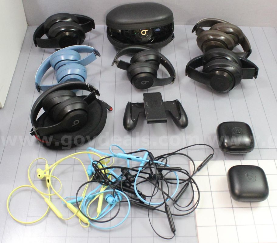 Approximately 6 lbs. of Brand-name Electronics, #35861