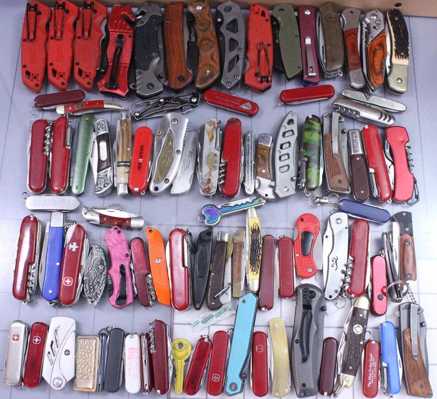Approximately 12 lbs. of Assorted Knives, #36299