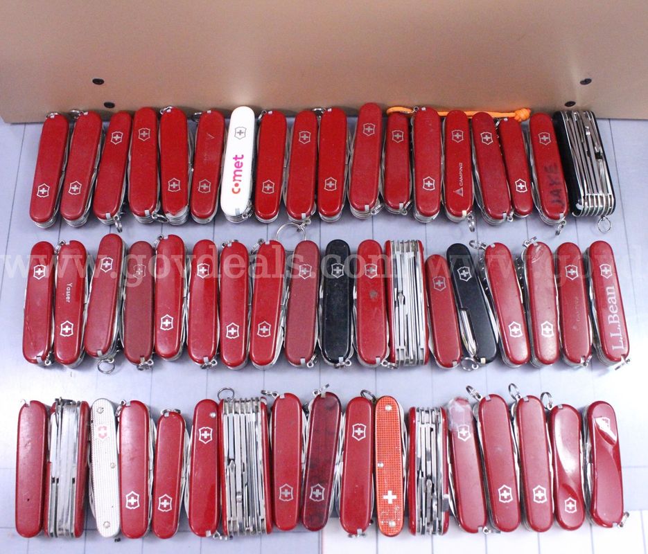 Approximately 10 lbs. Assorted Victorinox/Swiss Army Knives, #36360