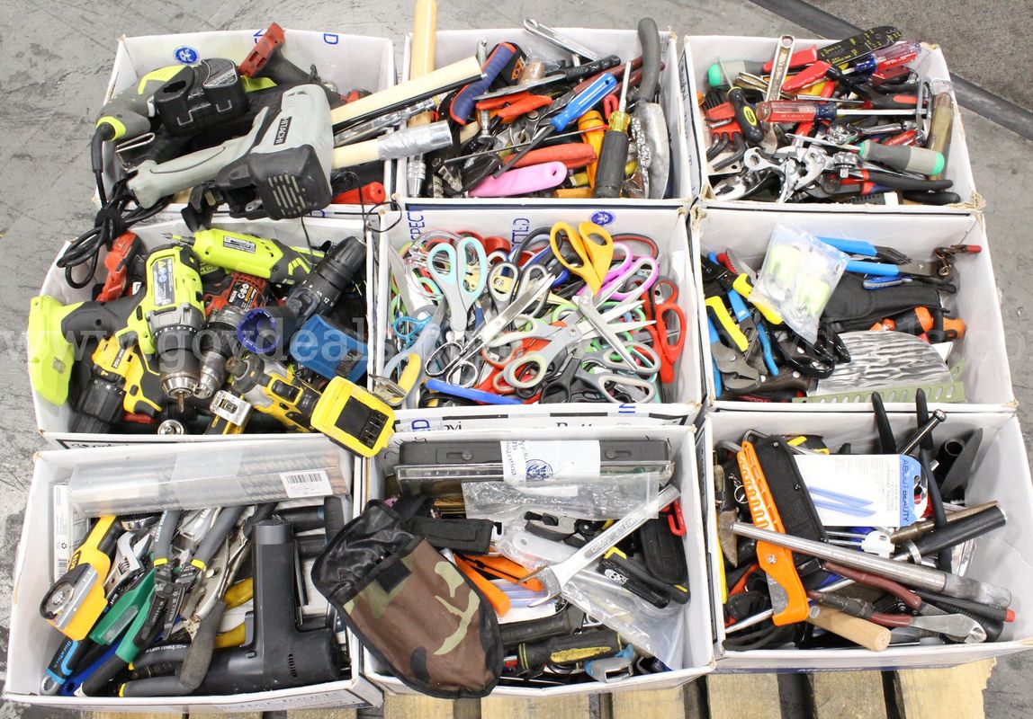 1 Skid of Assorted Hand Tools/Power Tools/Knives/Multi-tools/Etc., #36052, **PICK UP ONLY**SKID NOT INCLD*