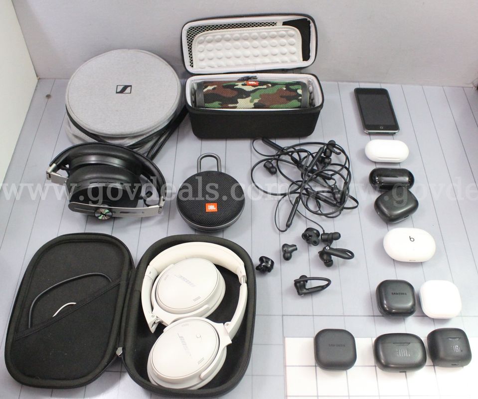 Approximately 6 lbs. of Brand-name Electronics, #35862