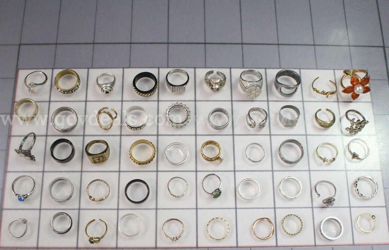 Approximately 1 lb. of Assorted Rings, #36201