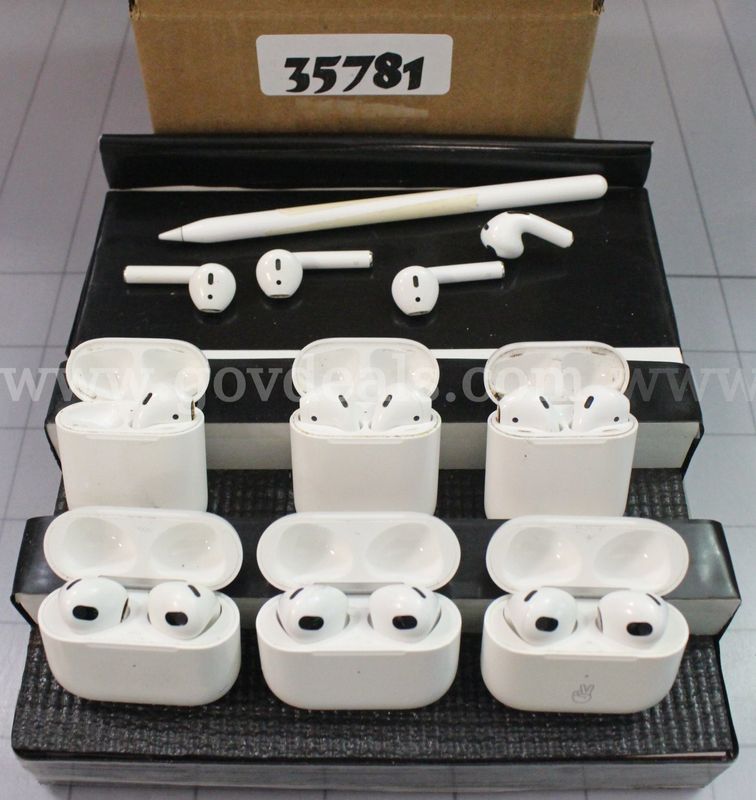 (6) Sets of Apple Air Pods/etc., Approximately 1 lb., #35781