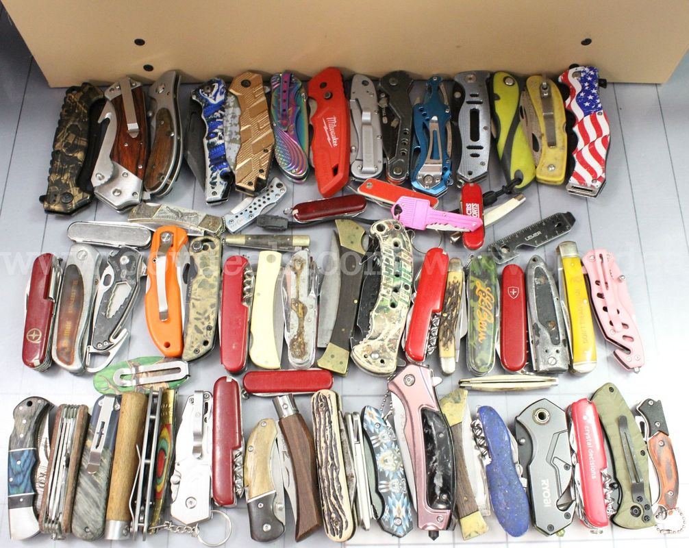 Approximately 12 lbs. of Assorted Knives/etc., #36565