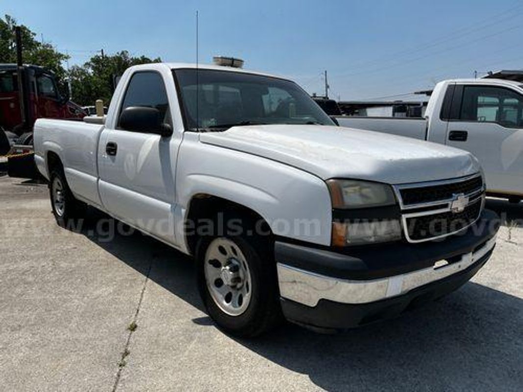 2007 Chevrolet Silverado Classic 1500 (220709 TM)