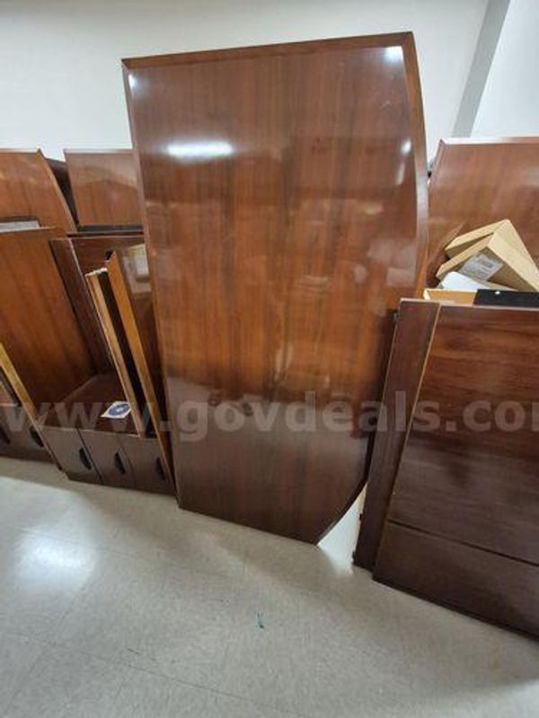Various Desks (221291 NM)