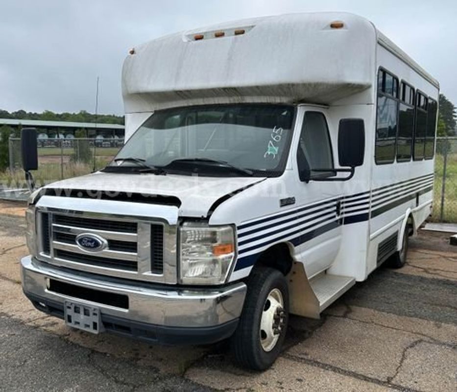 2017 Ford Econoline (221539 NB DOT)