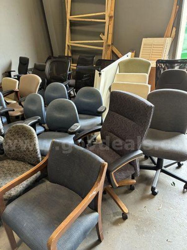 40 Various Chairs (222498 TM)