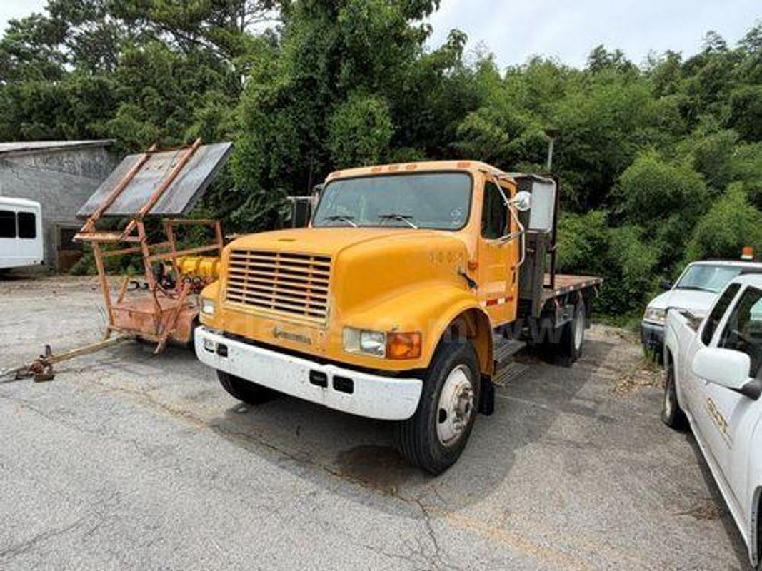 2004 Ford F-550 (222686 AJ DOT)