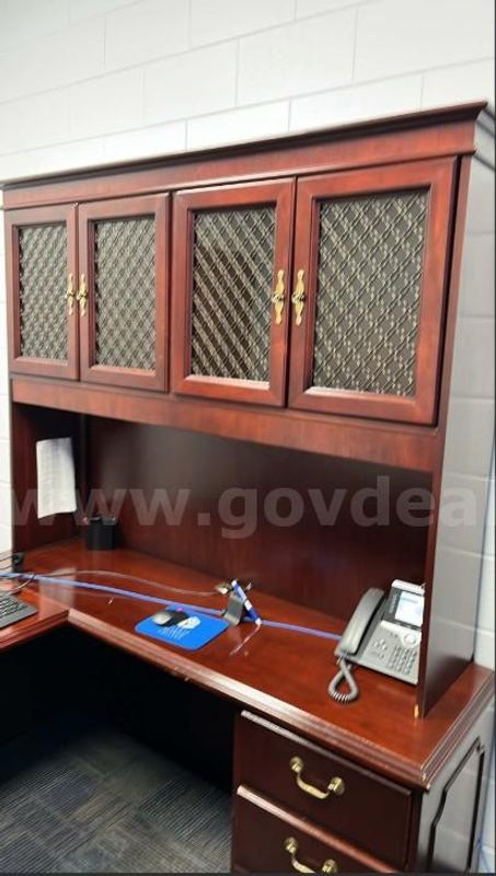 3 Desk Set (221840 Dc)