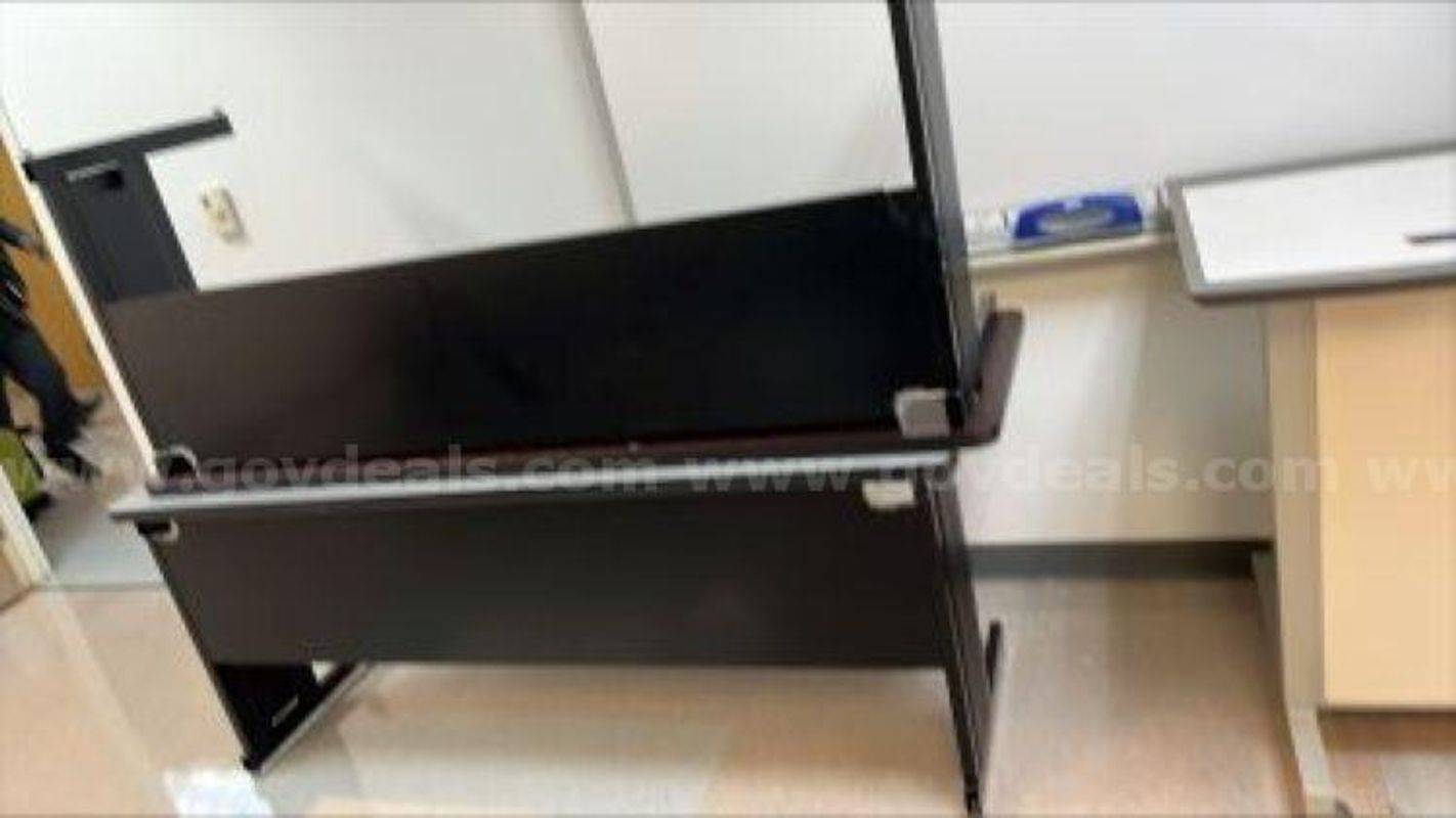 Tables (222094 DC)