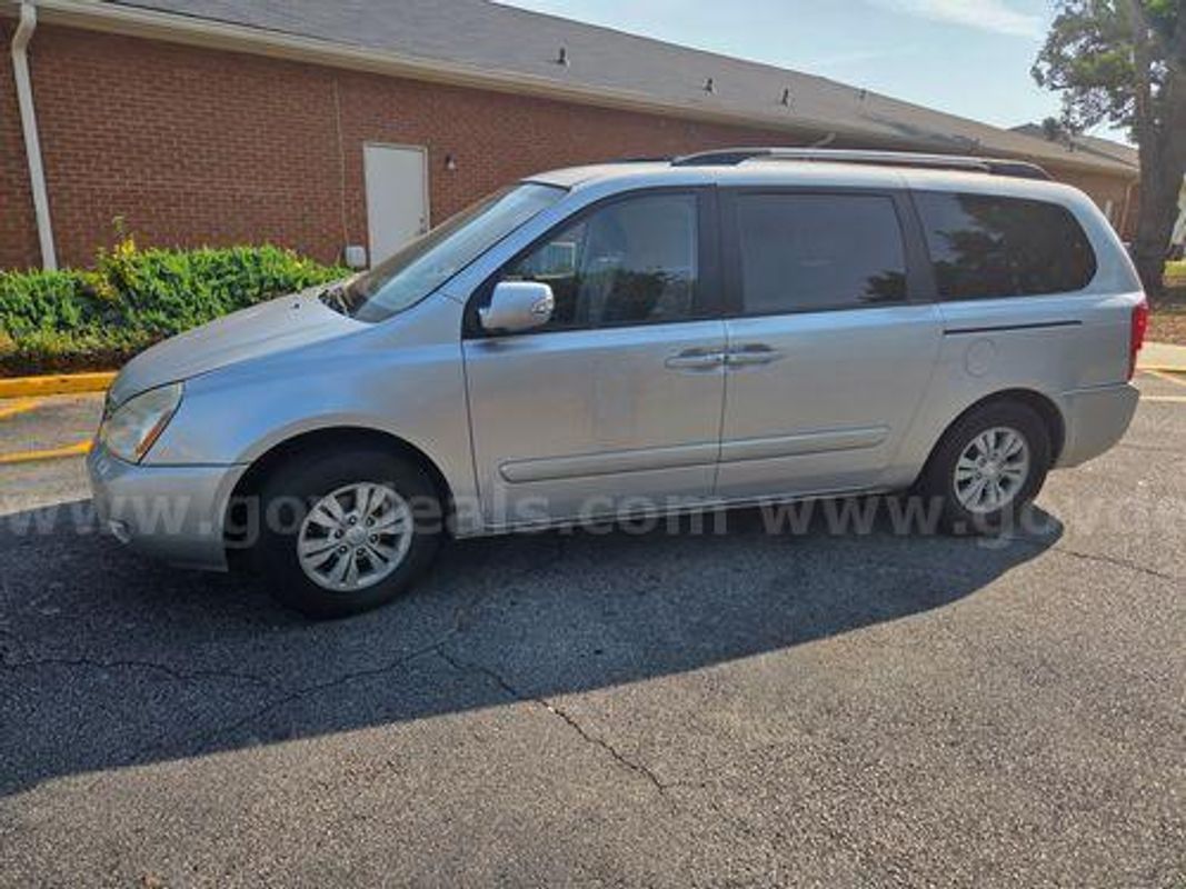 2012 Kia Sedona (222526 DC)
